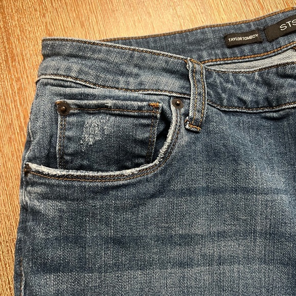 STS Blue Taylor Tomboy Distressed Boyfriend Jean Size 31 - Picture 7 of 14